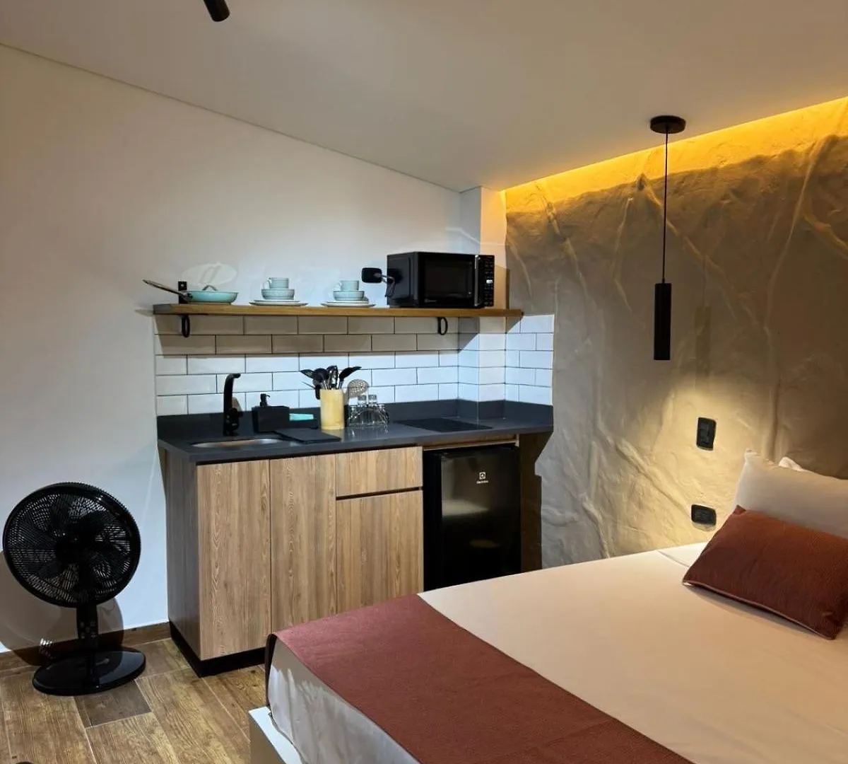 Homestay Stadium Home Shelter Medellin Colombia