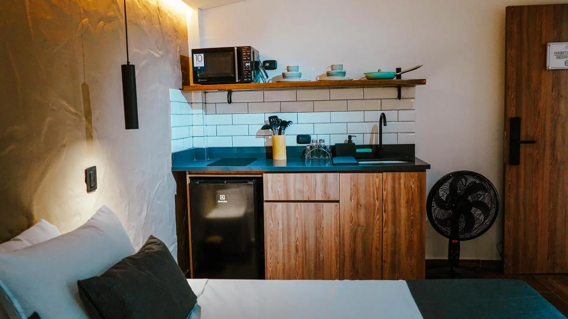 Stadium Home Shelter Medellin Homestay
