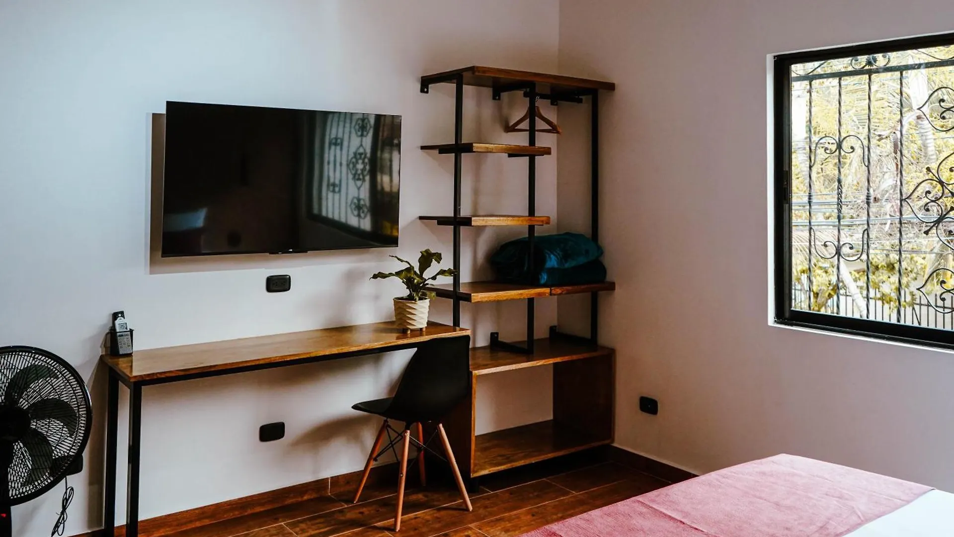 Stadium Home Shelter Medellin Homestay