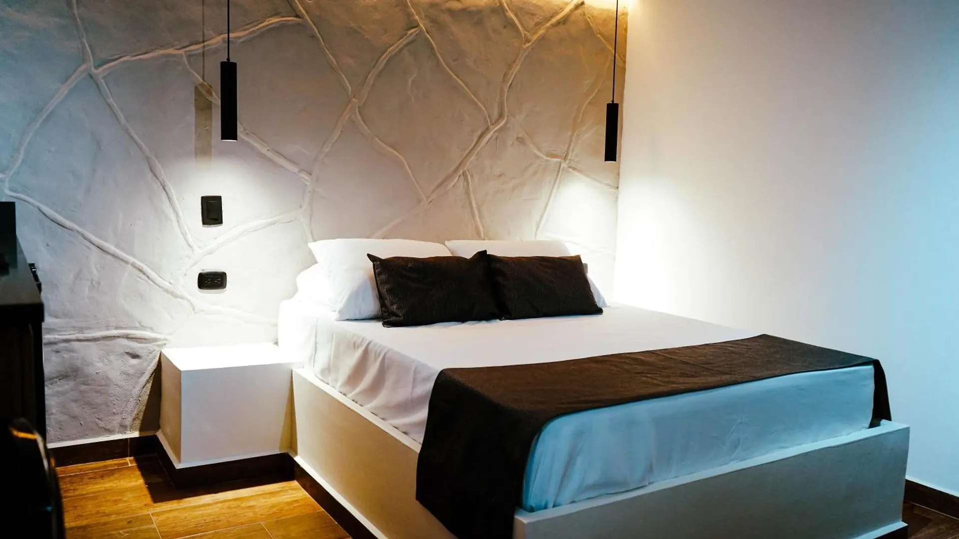 Stadium Home Shelter Medellin Homestay